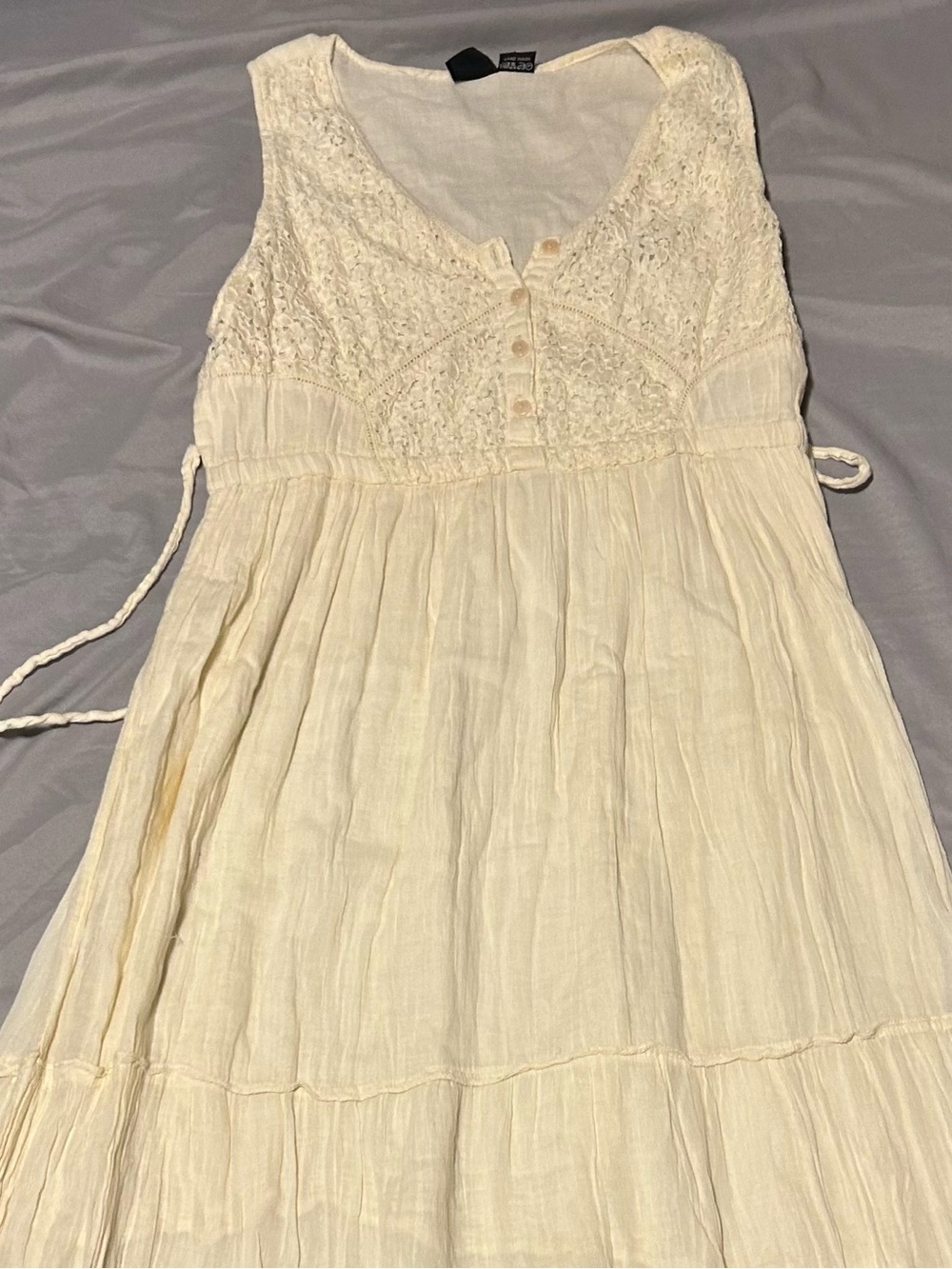 S.R. Fashion Cream Sleeveless Maxi Dress with Lace Bodice- size s/m